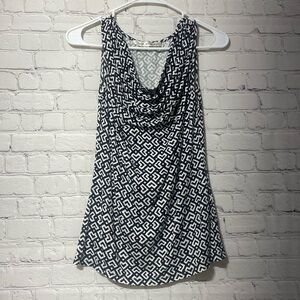Max studio no sleeves blouse